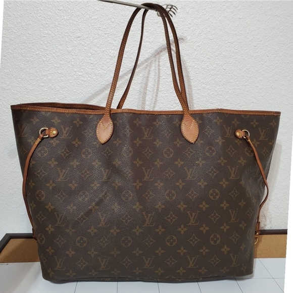 Louis Vuitton Monogram Neverfull GM - Picture 2 of 15